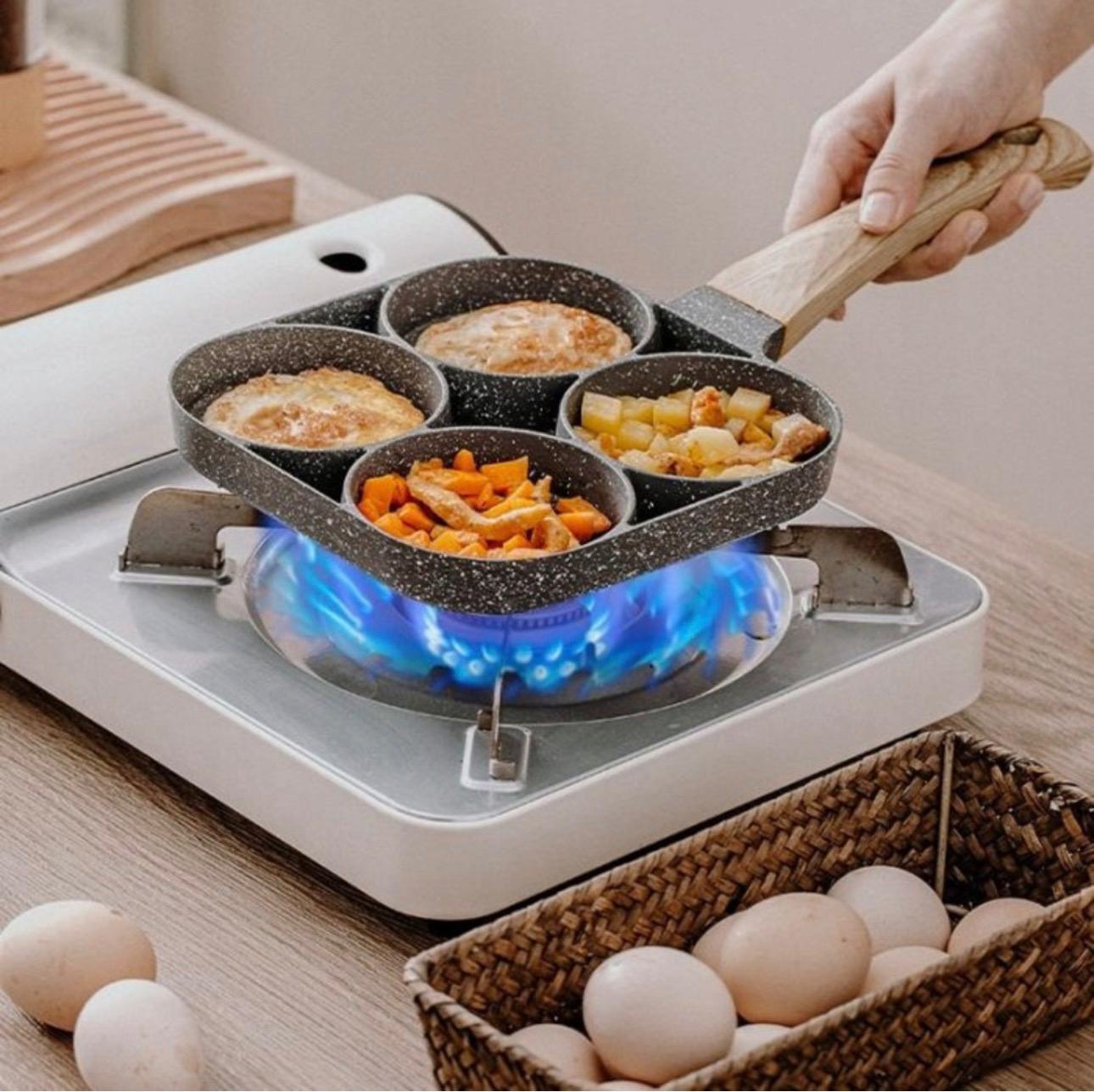 Tigaie din Aluminiu Antiaderenta cu 4 Compartimente ,non-stick ,18cm